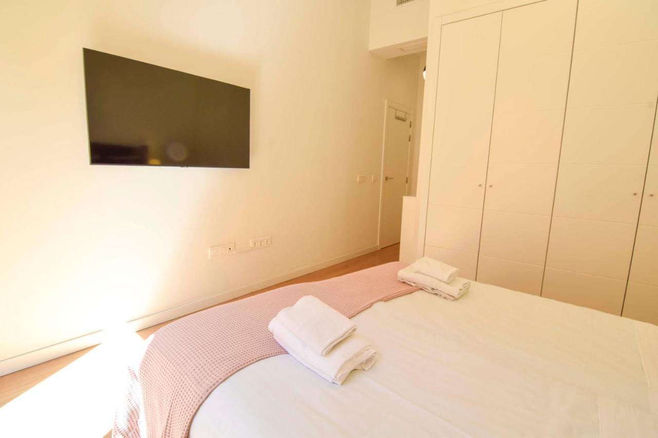 Letmalaga Plaza Del Teatro Premium Leilighet Eksteriør bilde