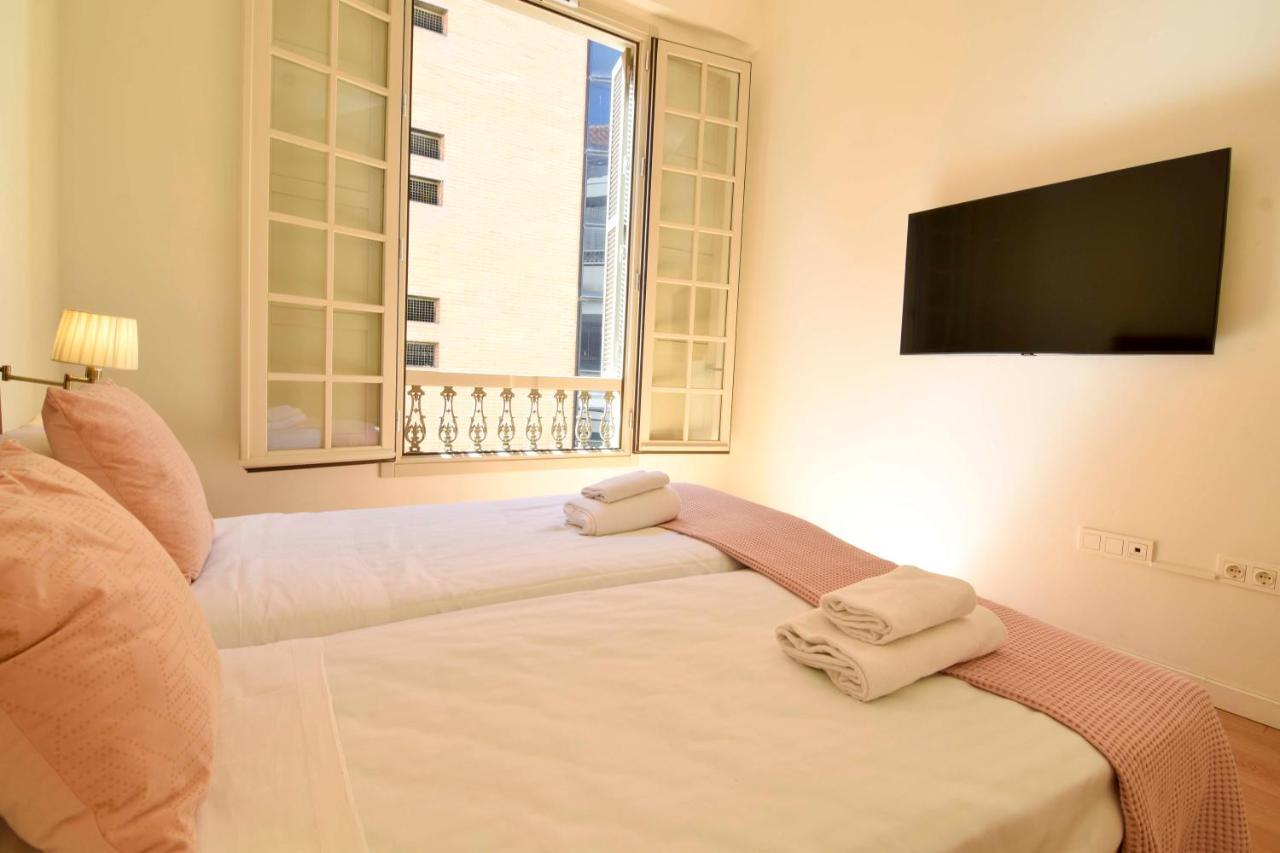 Letmalaga Plaza Del Teatro Premium Leilighet Eksteriør bilde